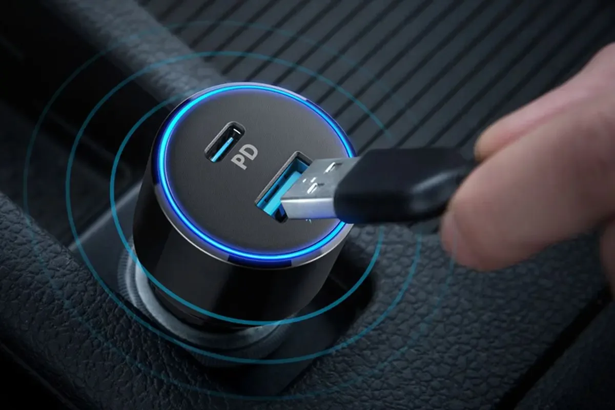 Mitä EI SAA missään nimessä kytkeä auton tupakansytyttimeen