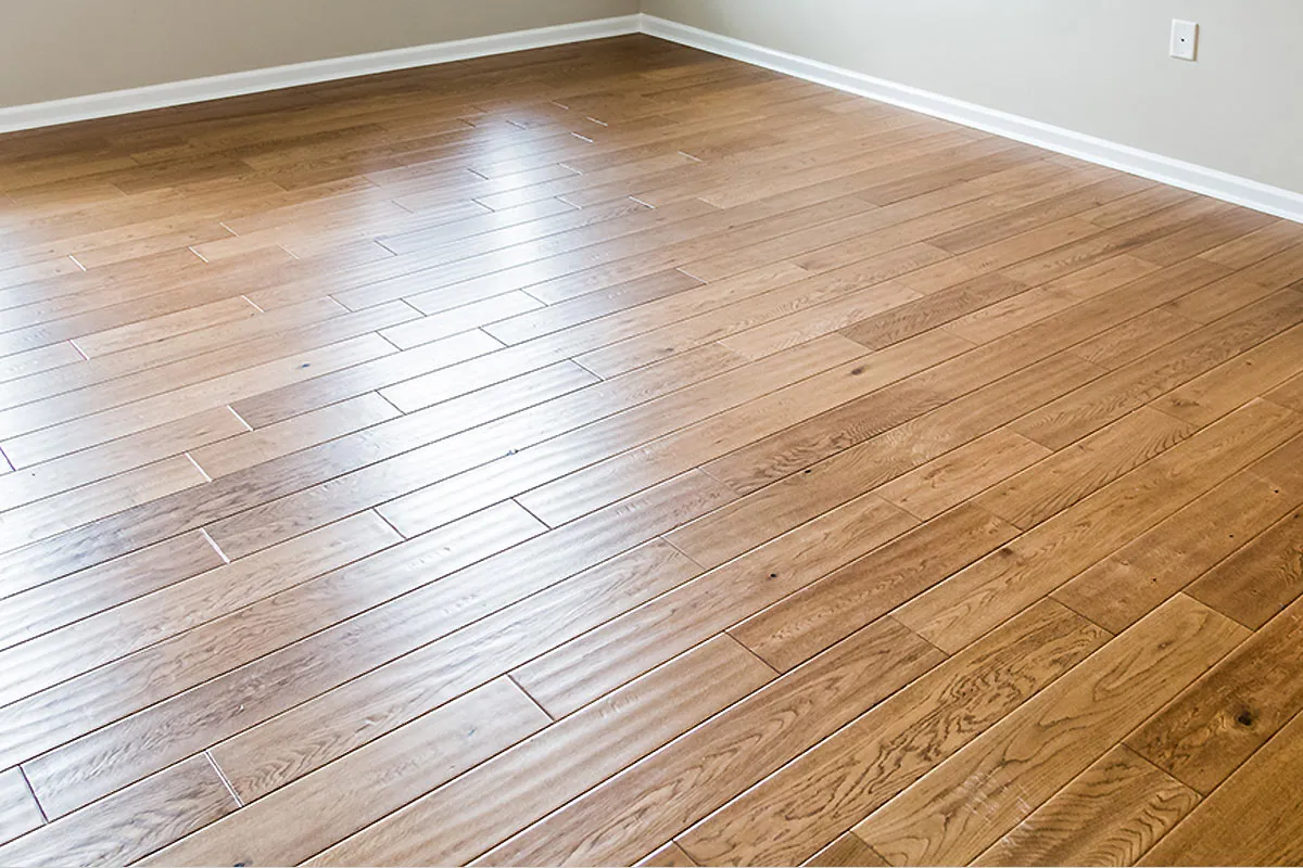 Jokin lattia kotiin – mikä on paras, jotta et kadu vuosien päästä?