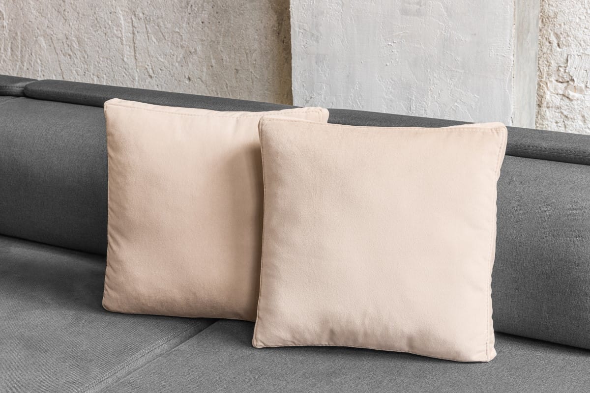 Älä ikinä heitä vanhoja tyynyjä pois – ne pelastavat arjen kerta toisensa jälkeen