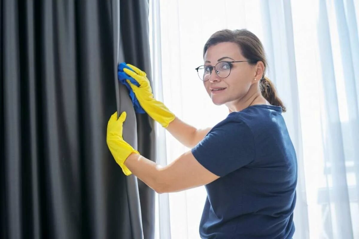 Ripustan verhot suoraan koneesta – ne suoristuvat itsestään täydellisen sileiksi, enkä ole silitänyt yhtään verhoa viiteen vuoteen